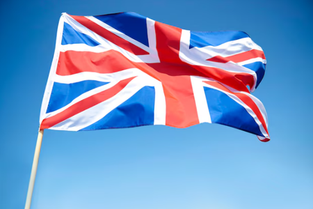 Studenti al doposcuola con tutor